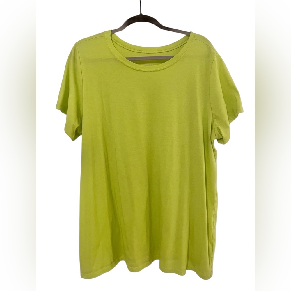 Torrid Classic Fit T-Shirt Size 3